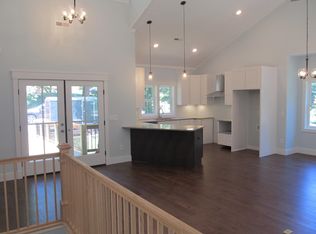 102 Frazier St, Staunton, VA 24401