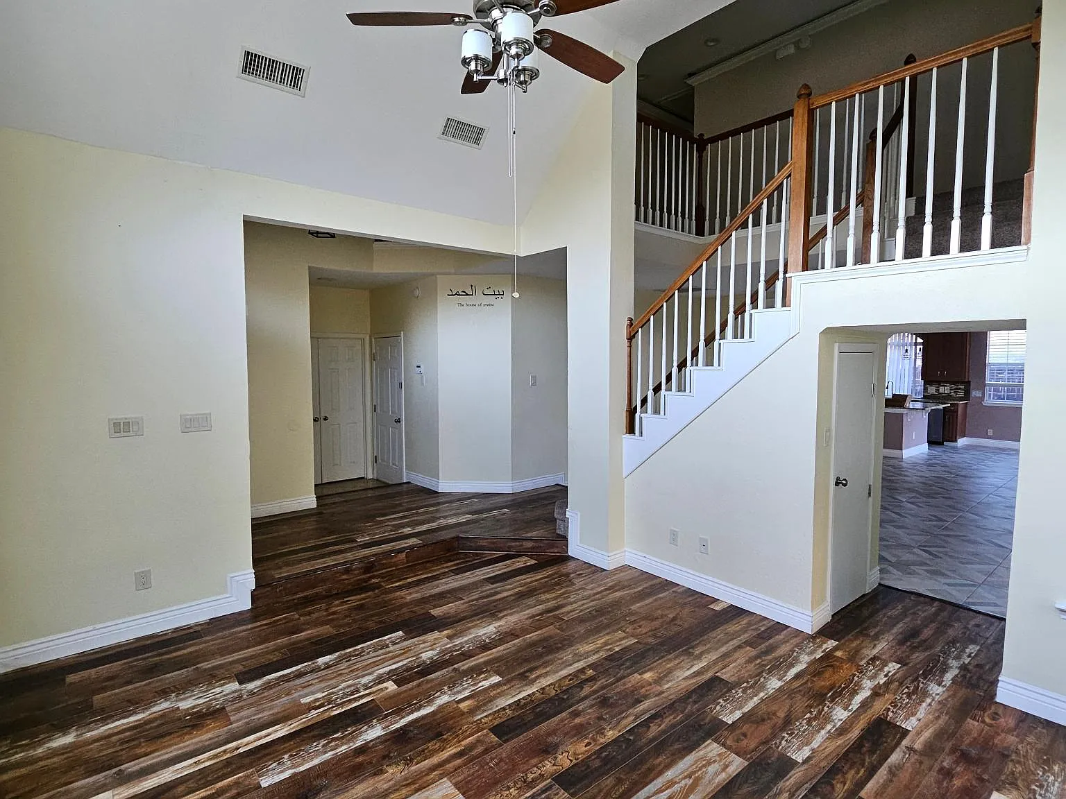 4 bed, 2253 sqft, $3,200 — Photo 4