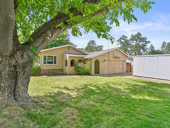 2nd image of 8213 Catalpa Dr