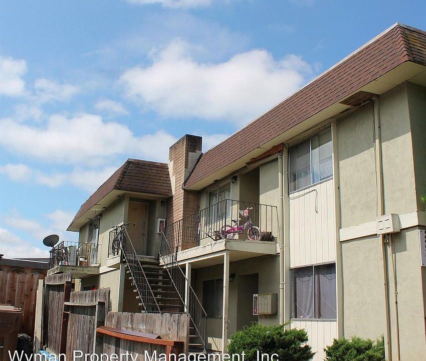 1st image of 2429 Colina Ct
