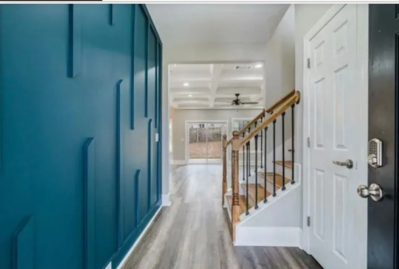 3 bed, 2.5 bath, 1812 sqft, $2,500 — Photo 3