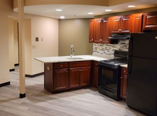 27 Washington St #201, Westfield, MA 01085