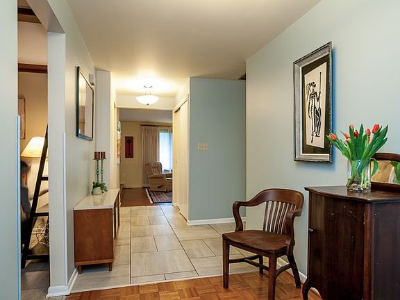 4th image of 1210 Brainard Woods Dr
