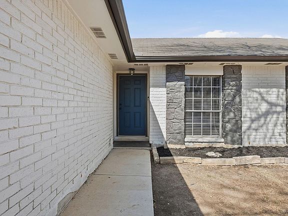 5th image of 3409 Cliffside Dr