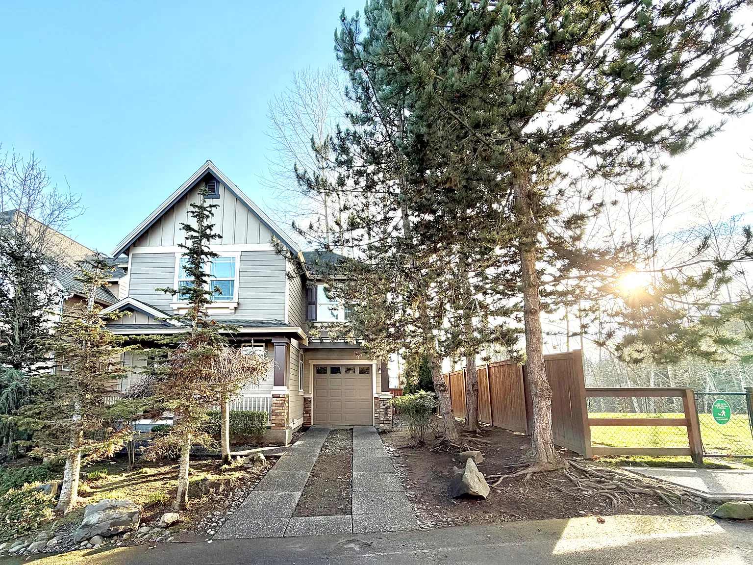 3 bed, 2.5 bath, 1600 sqft, $2,950 — Photo 1