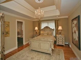 1722 Yale Rd, Merrick, NY 11566