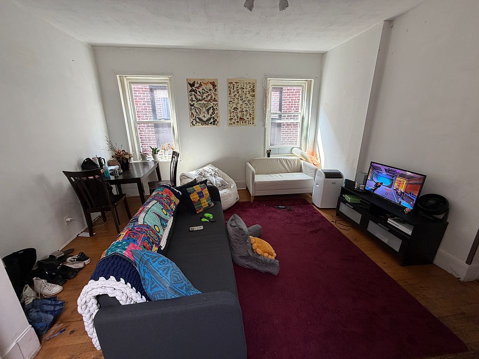 1st image of 17 Aberdeen St APT 6B