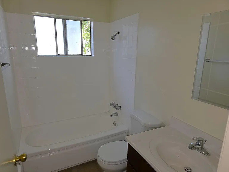 2253 Central Ave #H — Photo 5