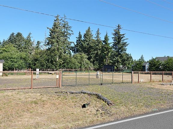 2nd image of 721 Mt Olympus Avenue SE