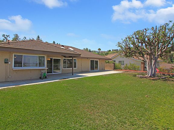 5th image of 5453 E Willowick Cir