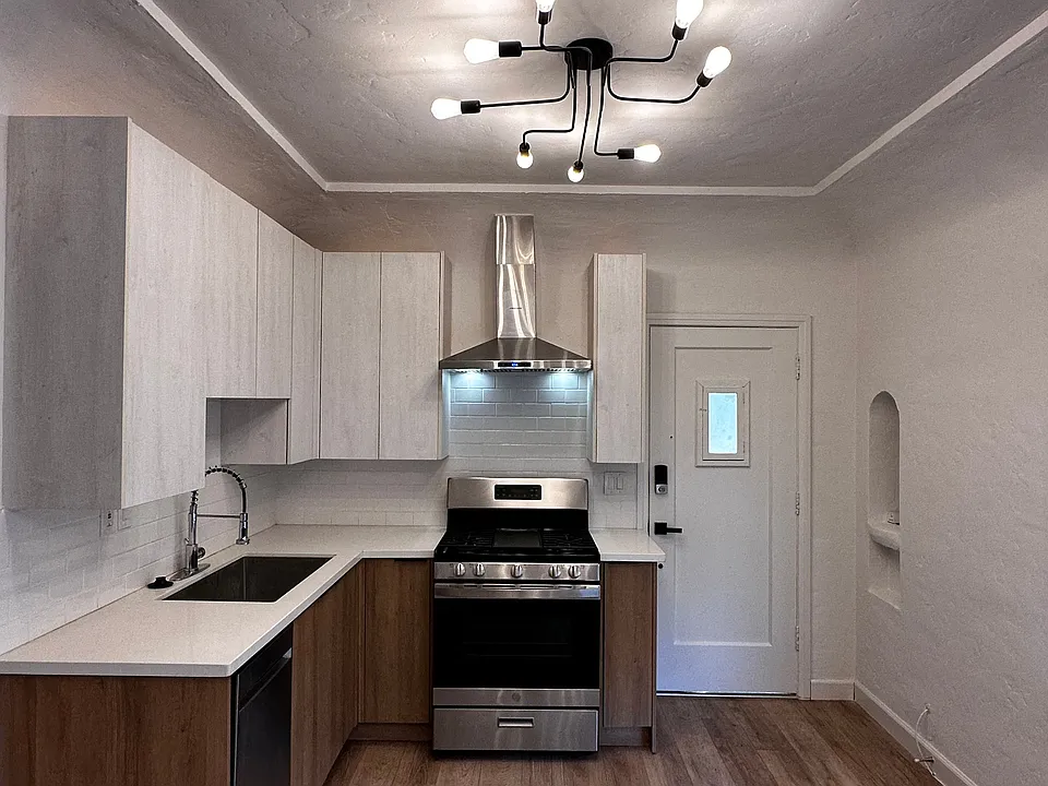1871 Pacific Ave #1871