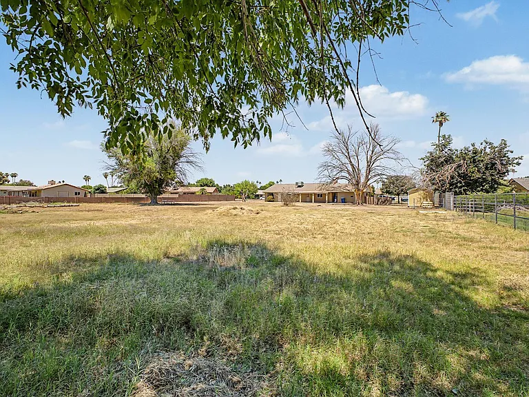 5133 W McNeil St — Photo 32