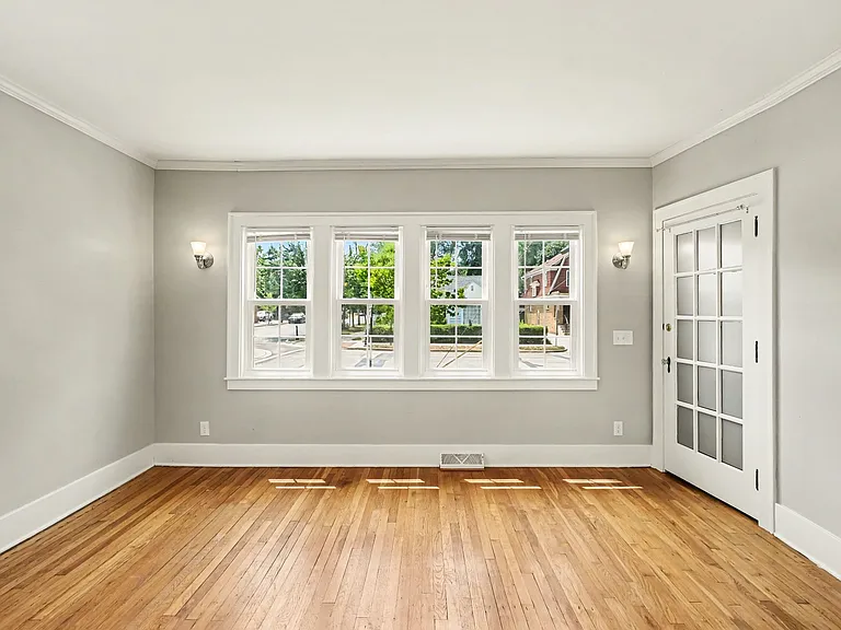 2125 Wealthy St SE #1 — Photo 12
