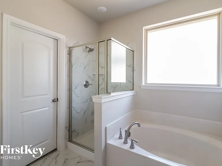 109 Independence Dr — Photo 11