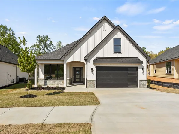 116 Rolling Wood Dr, Clemson, SC 29631