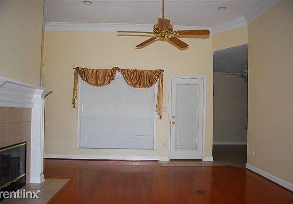 3rd image of 13257 Carriage Cir