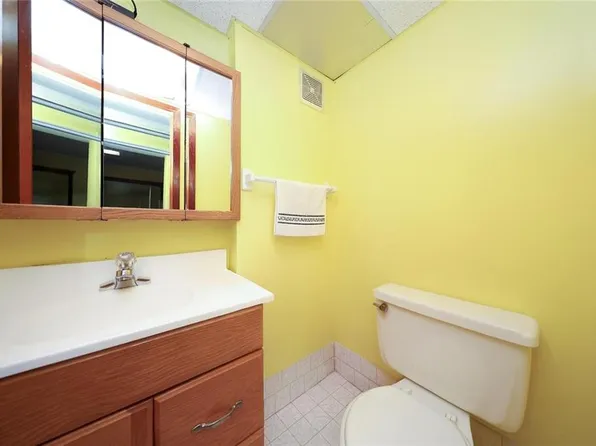 1813 Bay Ridge Avenue image 18 of 31