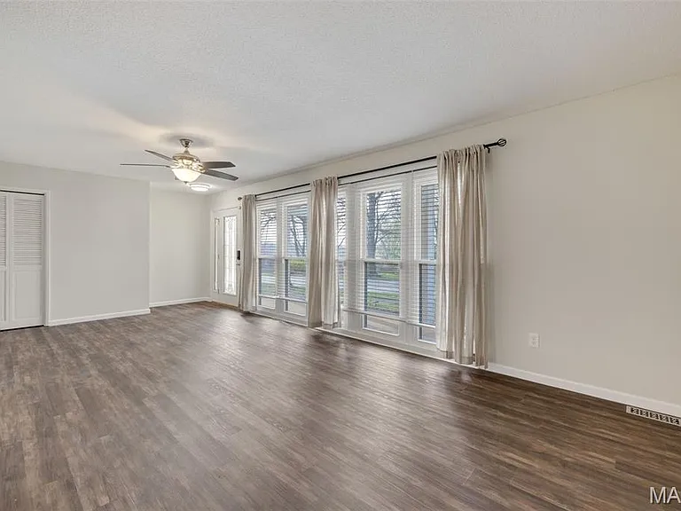 4649 McIlroy Dr — Photo 8