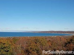 9 Clay Pit Rd, Aquinnah, MA 02535
