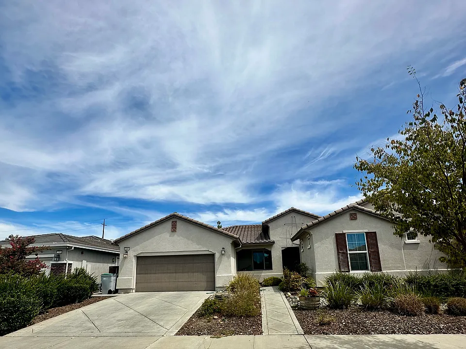 2205 Sweeney Dr