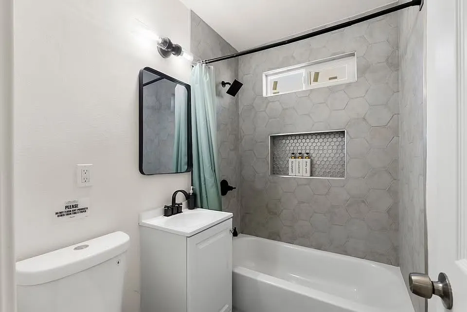 2 bed, 875 sqft, $3,500 — Photo 4