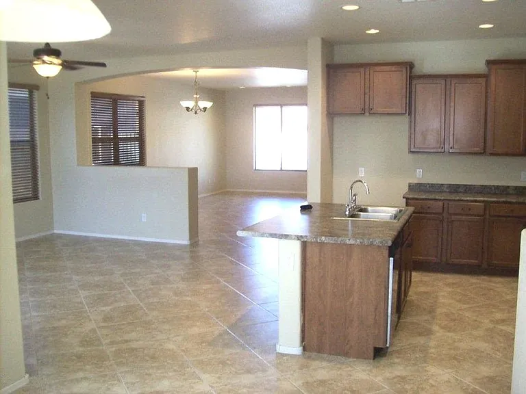 2333 W Mila Way — Photo 6
