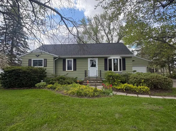 1891 W Moore Rd, Saginaw, MI 48601