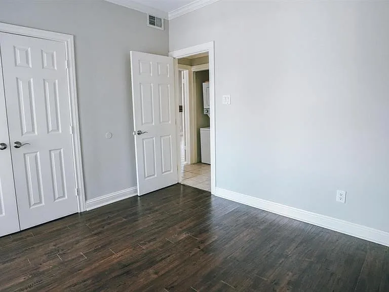 4144 Greystone Way #104 — Photo 16