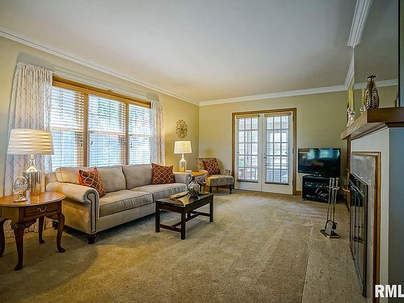 2nd image of 2617 W Manor Pkwy