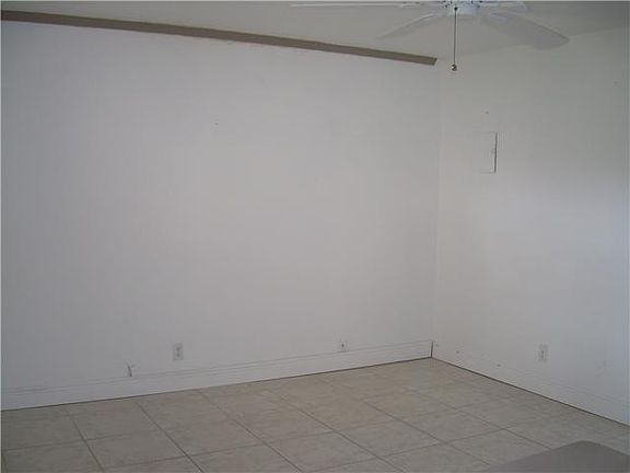 4th image of 638 N Brittany #6380