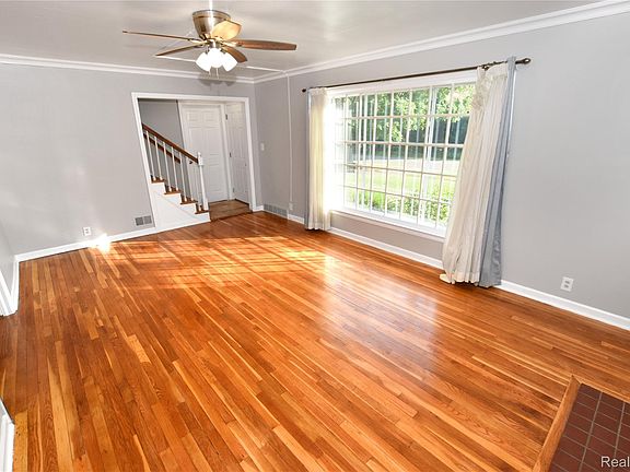 5th image of 2332 Nolen Dr