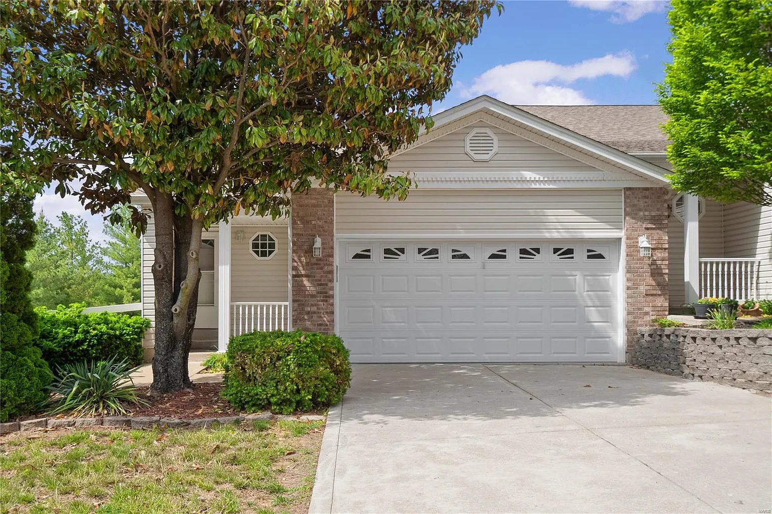 115 Samarra Estates Dr photo 1