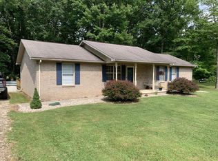 63 Red Bud Ct, Sandgap, KY 40481