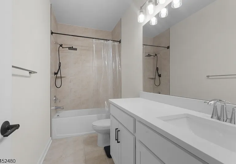7 Jessica Ln #11205 — Photo 32