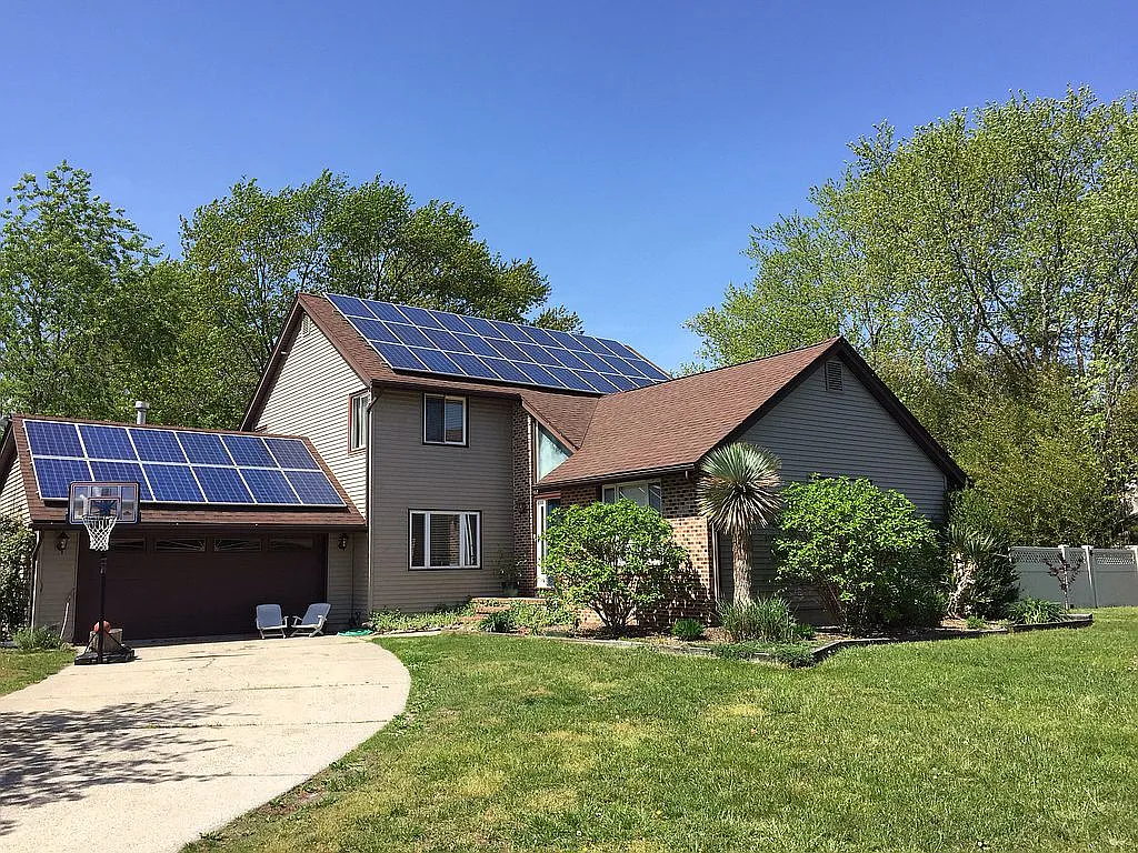 5 Lakeview Dr W photo 1