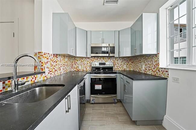 1st image of 1509 Pennsylvania Ave #10