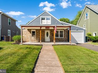 2067 Wharton Rd, Glenside, PA 19038