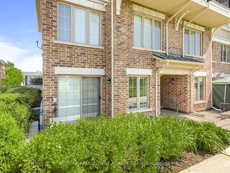 2441 Greenwich Dr #1 — Photo 7