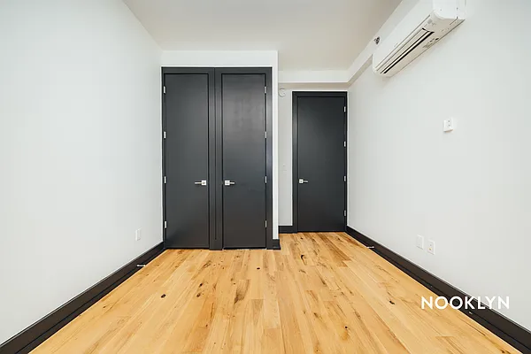 Rented by Nooklyn NYC LLC | media 24
