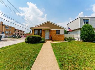 (Undisclosed Address), Burbank, IL 60459