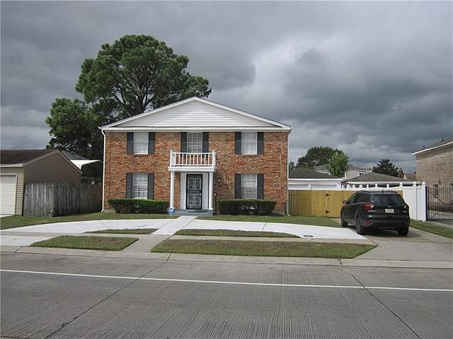 1st image of 318 Wall Blvd