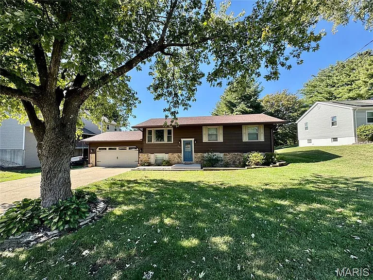 2315 Williams St — Photo 49