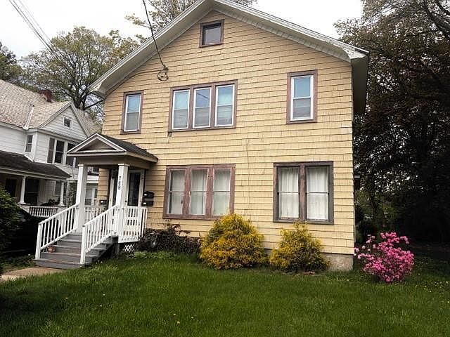 1st image of 708 W Water St