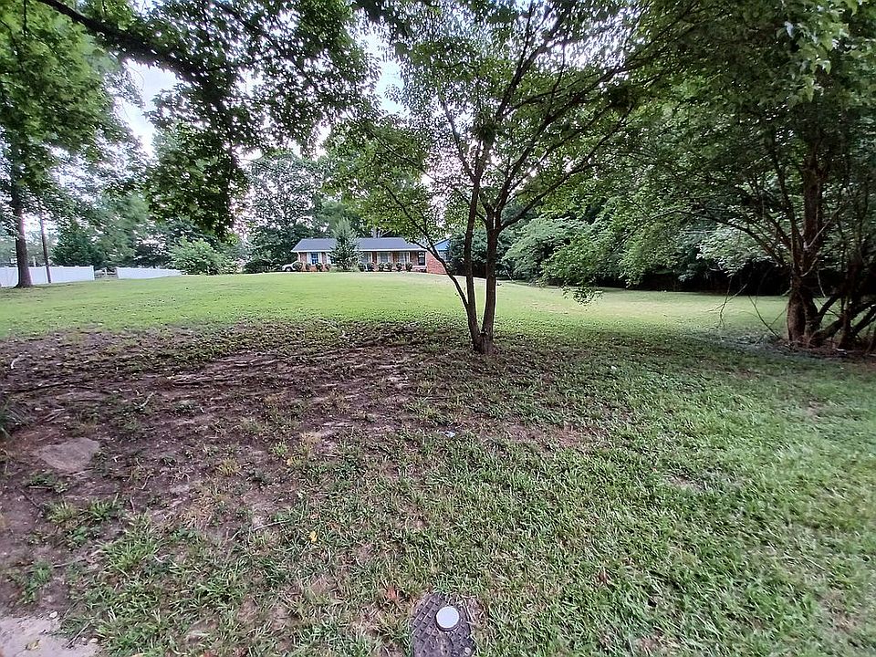 2nd image of 2170 Pleasant Hill Rd