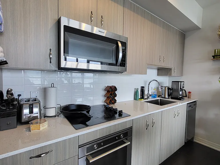 805 Carling Ave #807 — Photo 28
