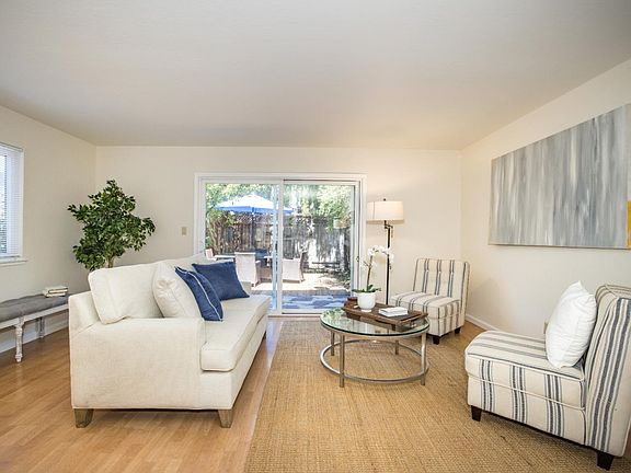 4th image of 270 Ventura Ave