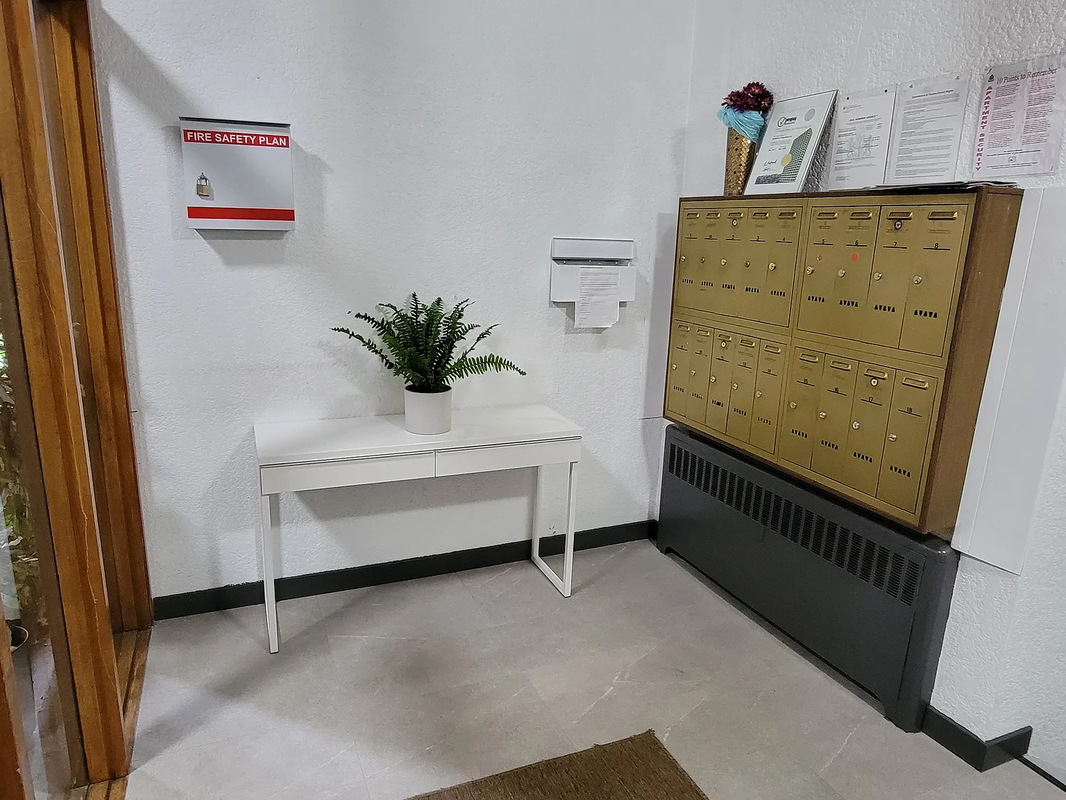 Prince Charles Apartments — Photo 3