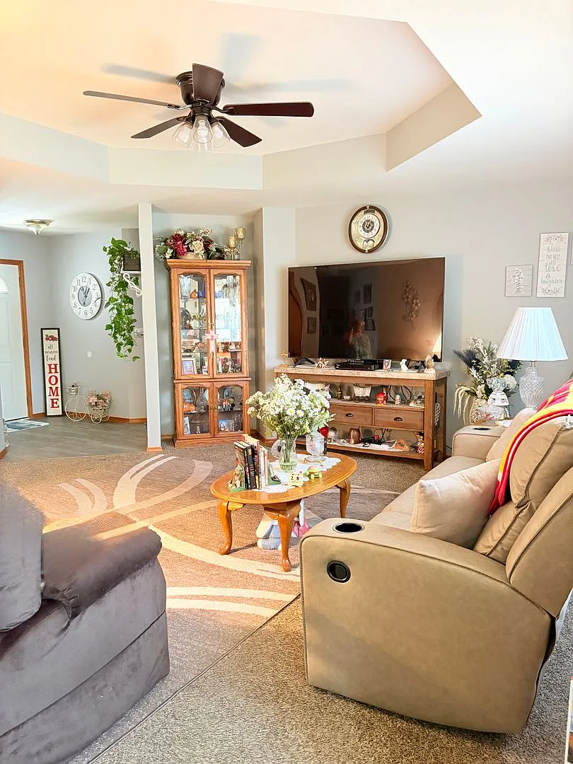 3 Bedroom Home for Lease in Clever! Available for November 1st Move-in — Photo 4