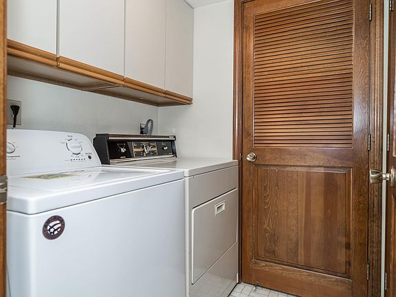 3rd image of 355 Columbia Ave W APT 205