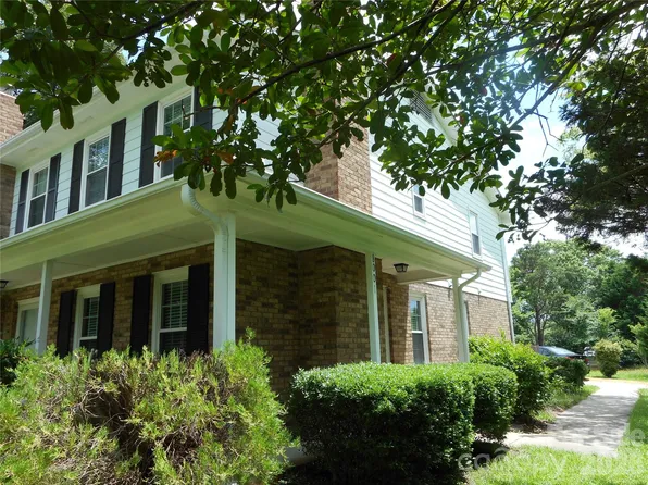 8001 Carmel Rd, Charlotte, NC 28226